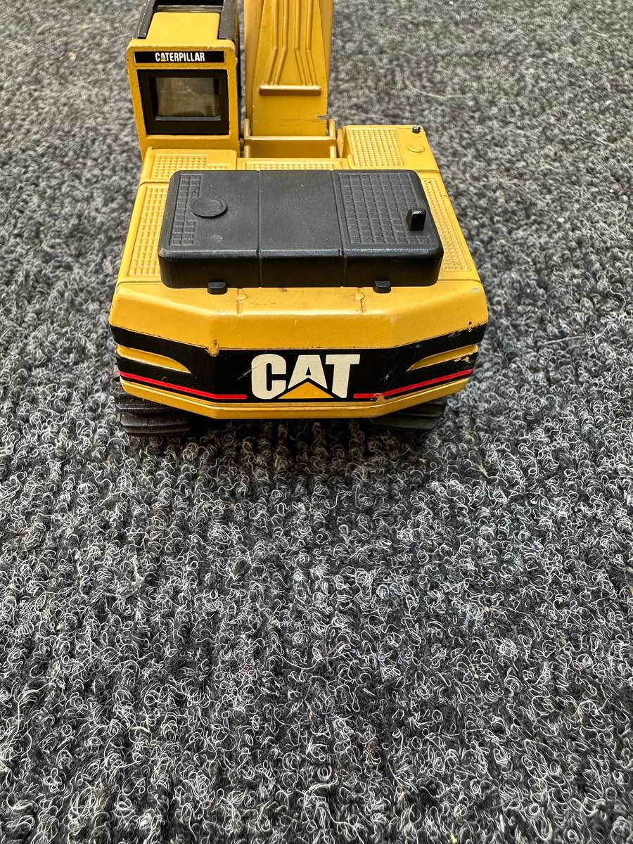 DINKY TOYS