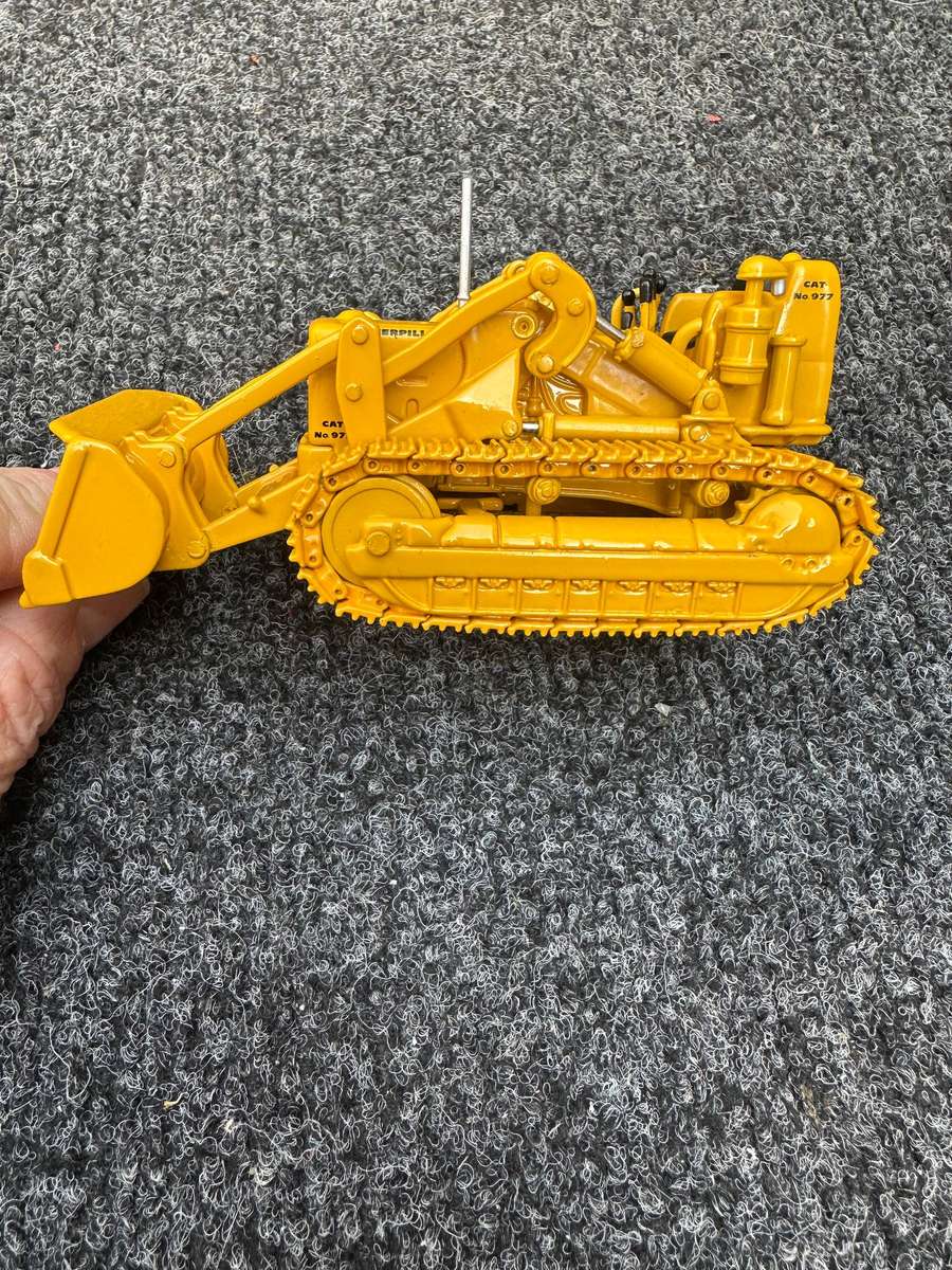 DINKY TOYS