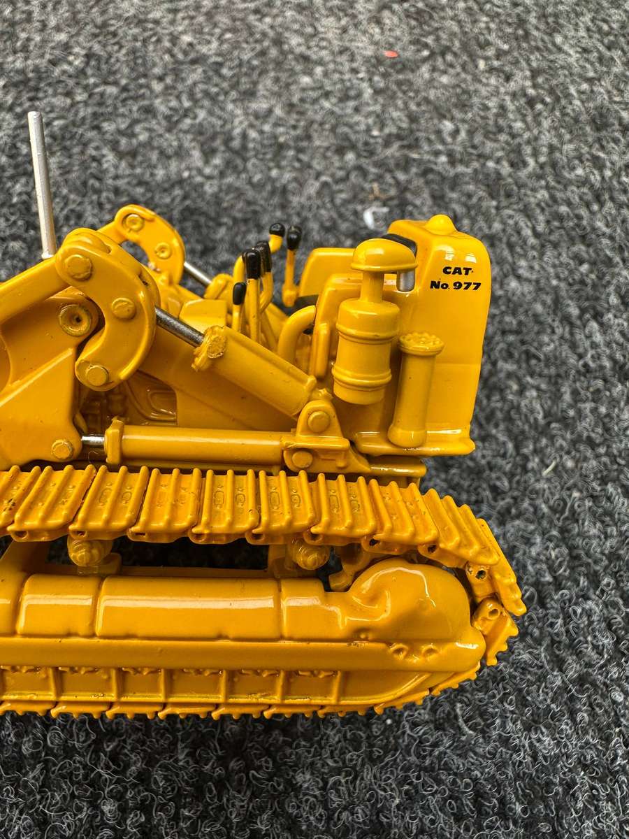 DINKY TOYS