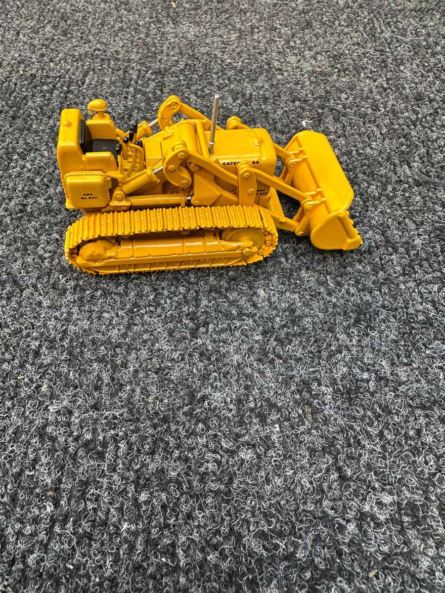 DINKY TOYS