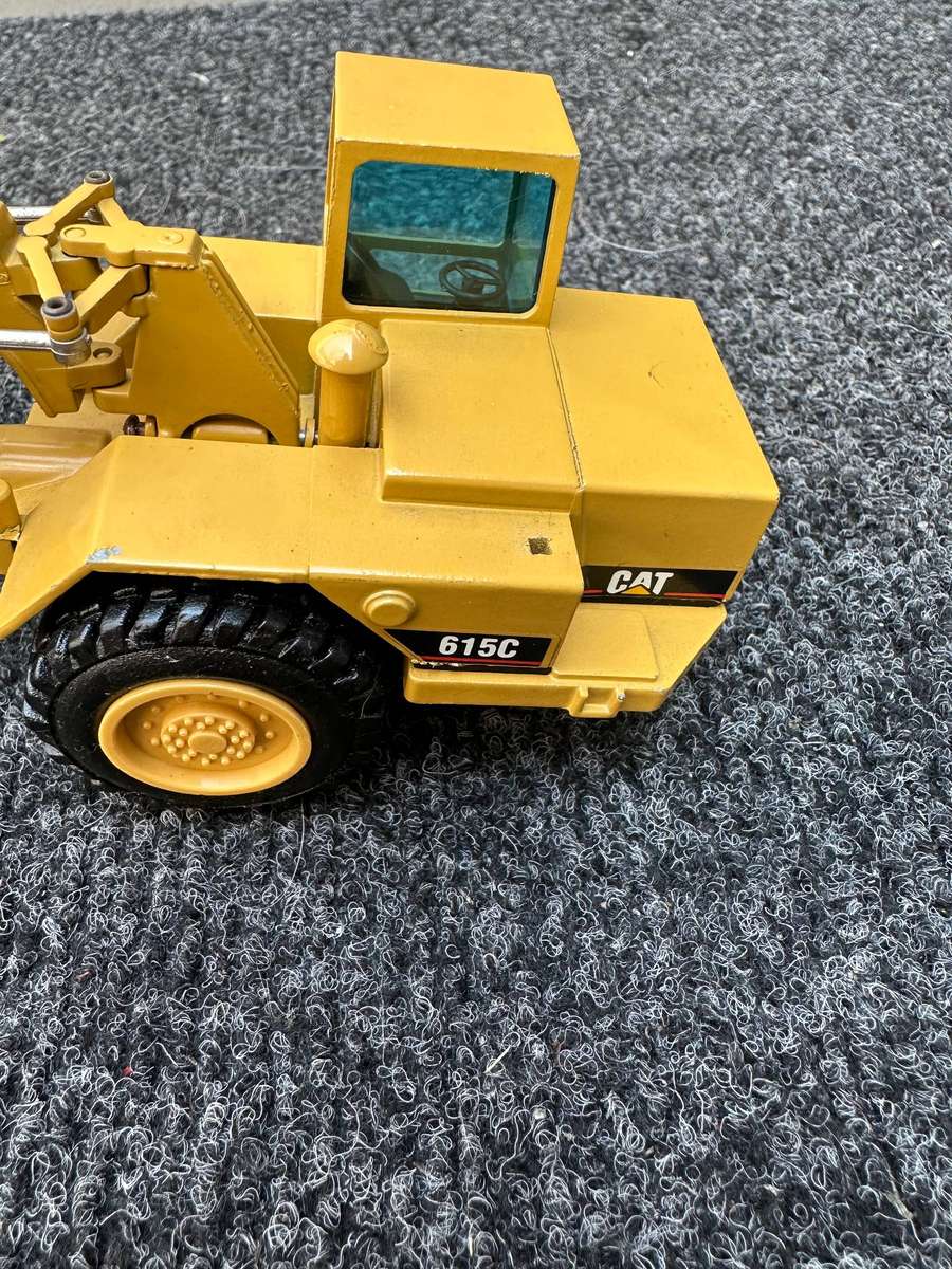 DINKY TOYS