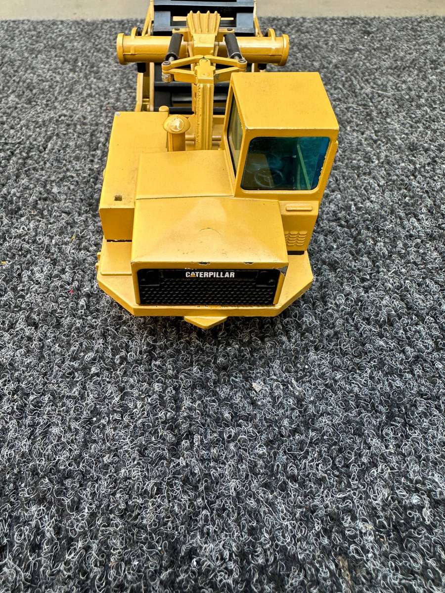 DINKY TOYS