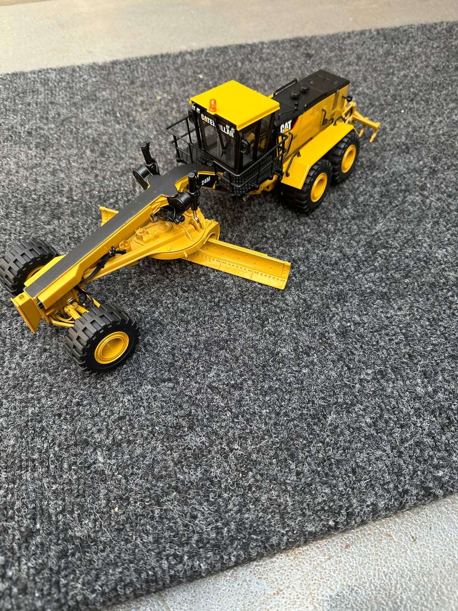 DINKY TOYS