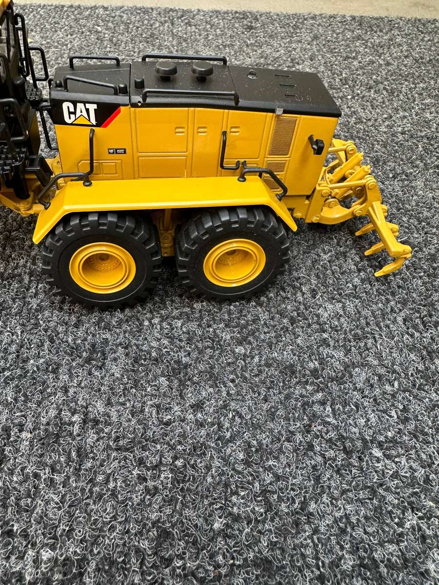 DINKY TOYS