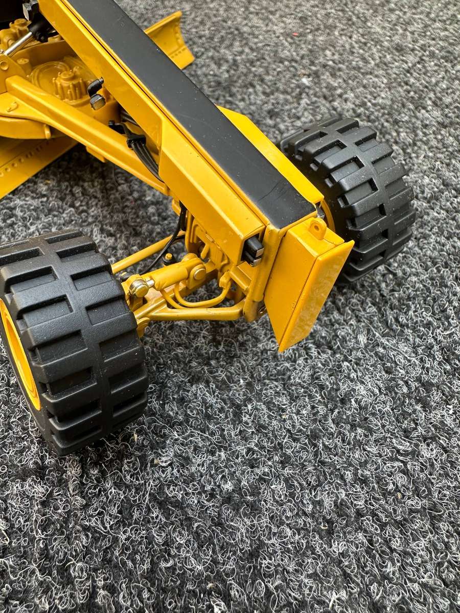 DINKY TOYS