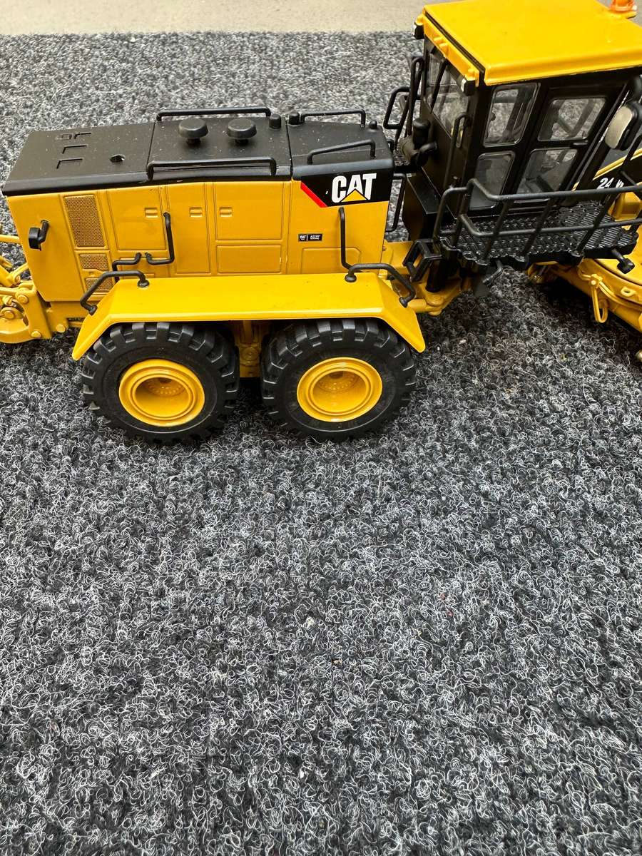 DINKY TOYS