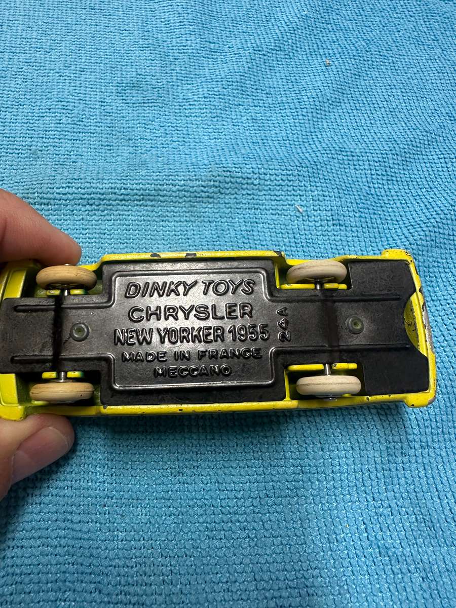 DINKY TOYS
