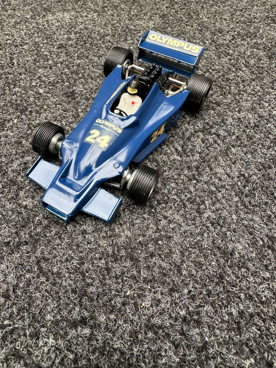 DINKY TOYS