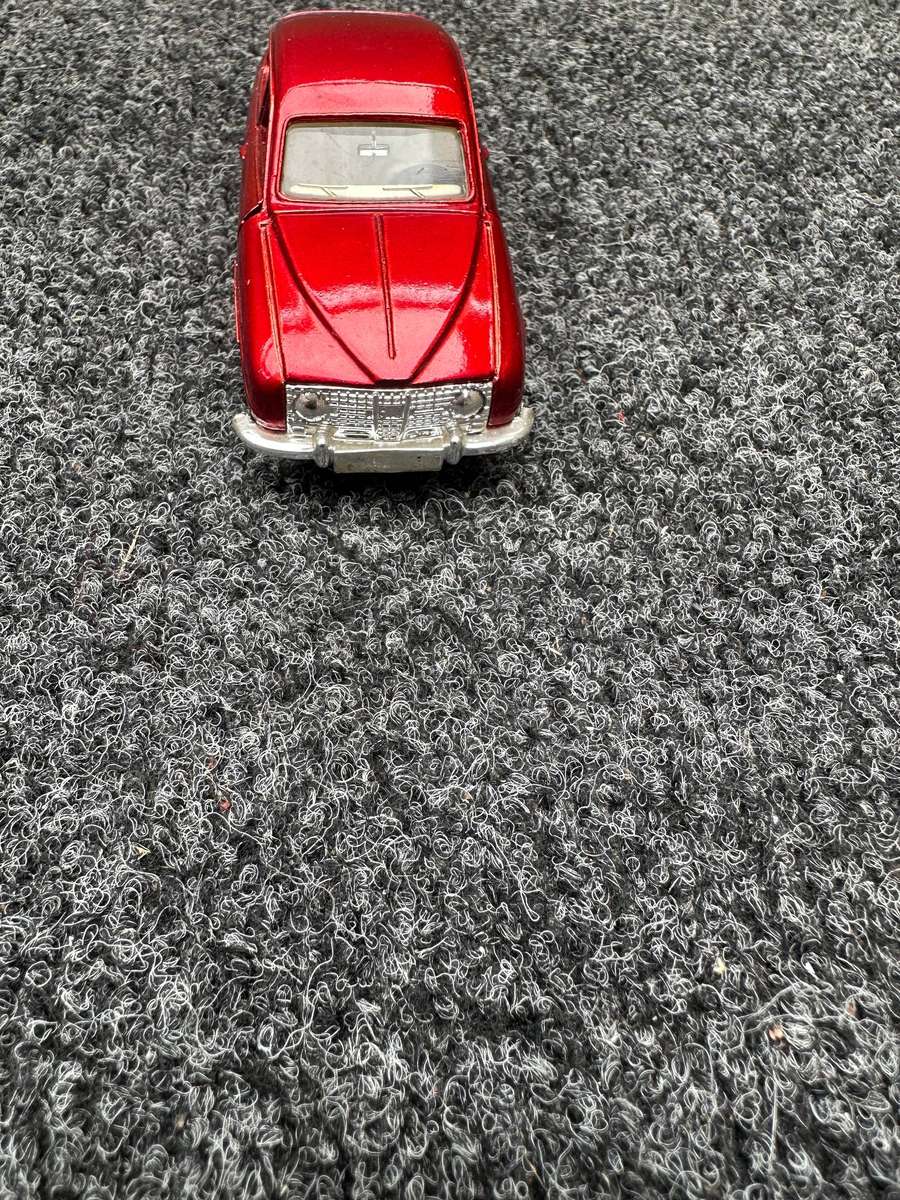 DINKY TOYS