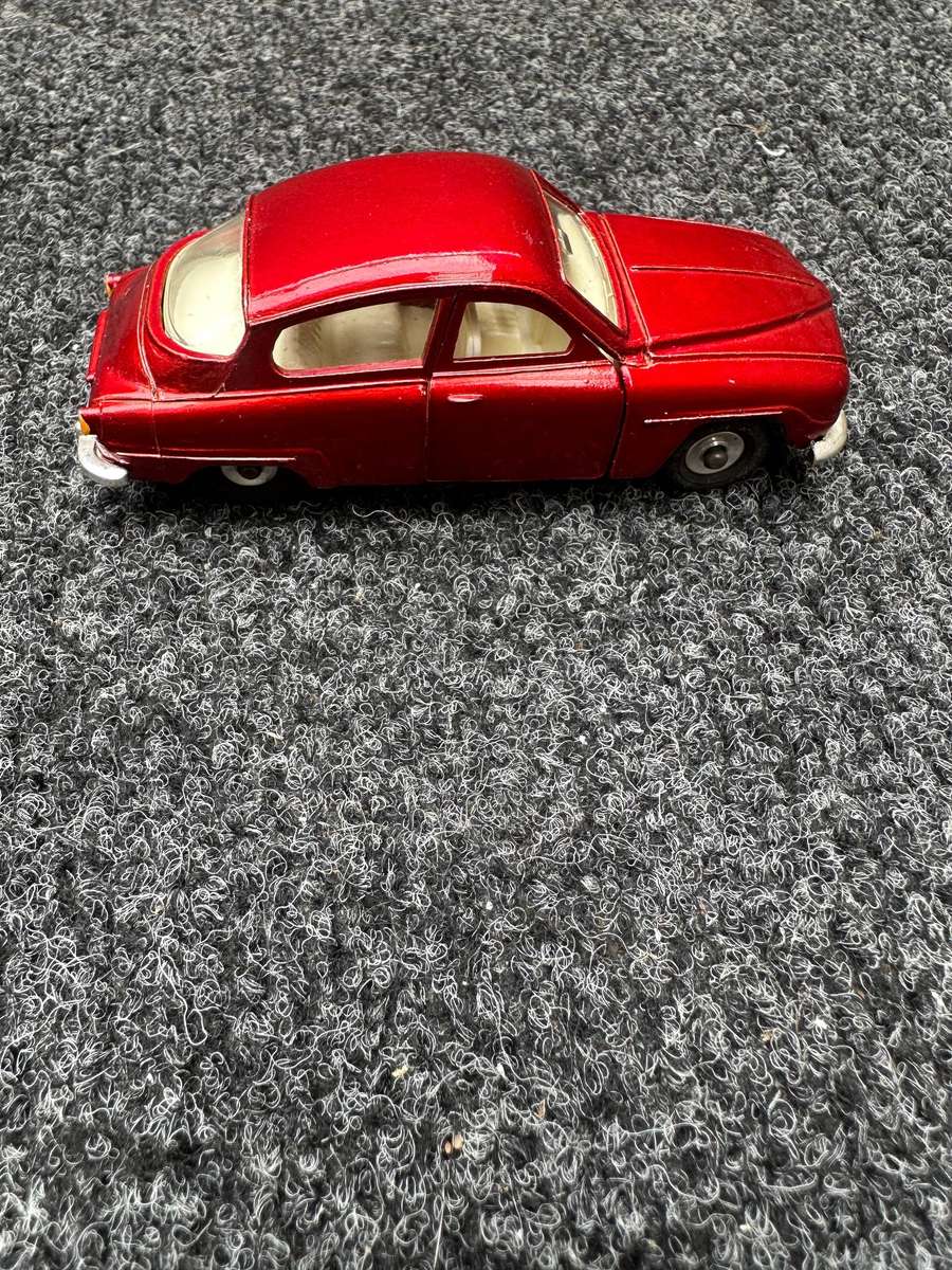 DINKY TOYS