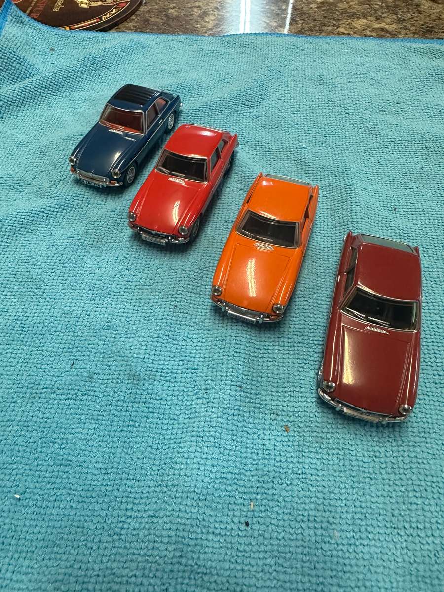 DINKY TOYS