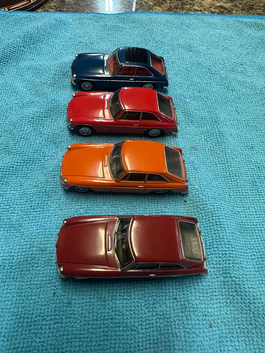 DINKY TOYS