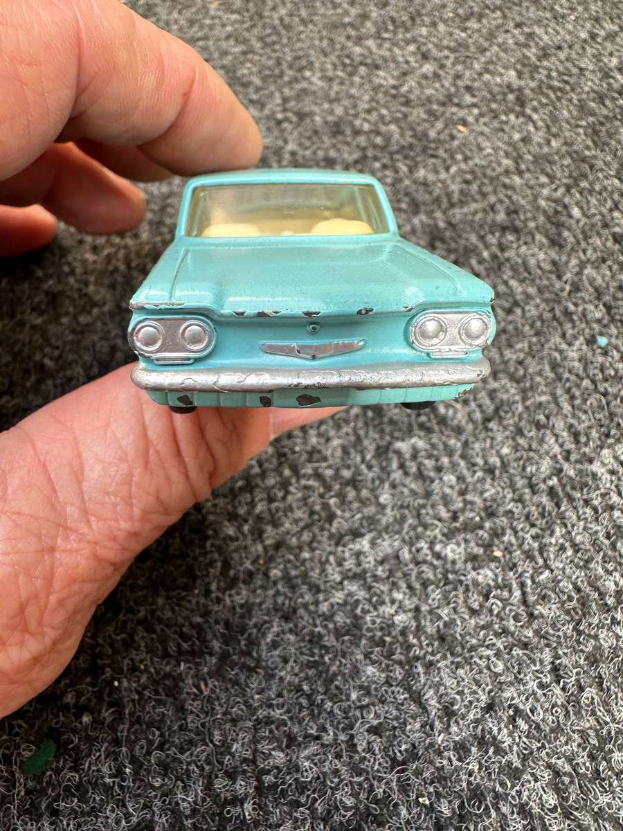 DINKY TOYS