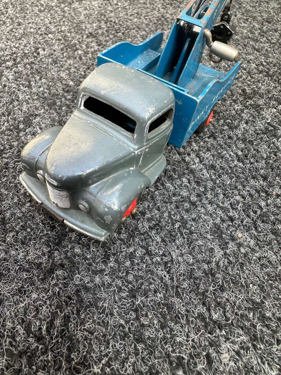 DINKY TOYS