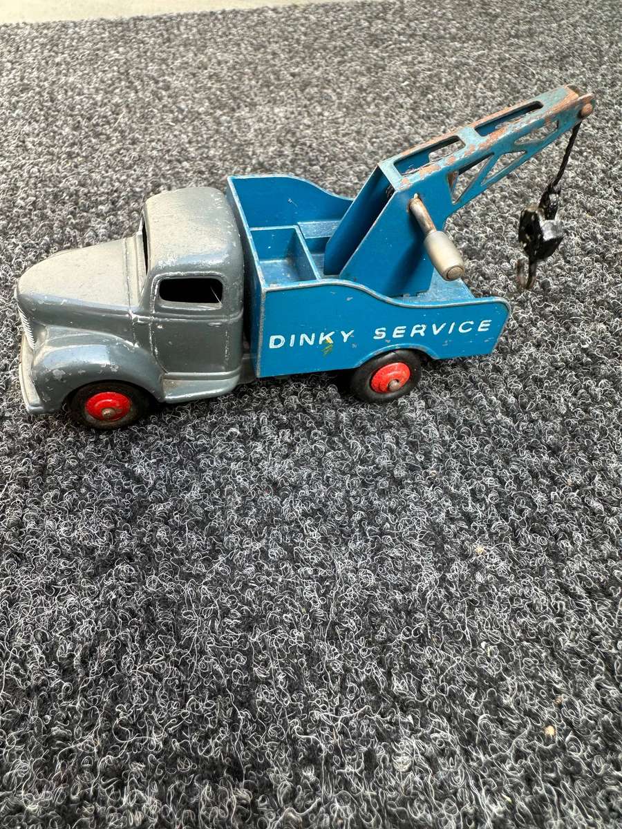 DINKY TOYS