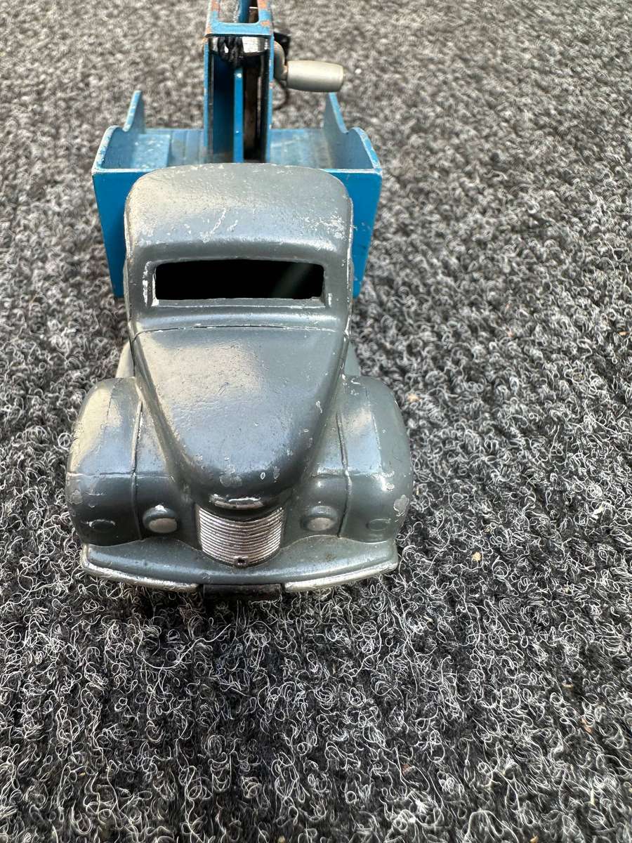 DINKY TOYS