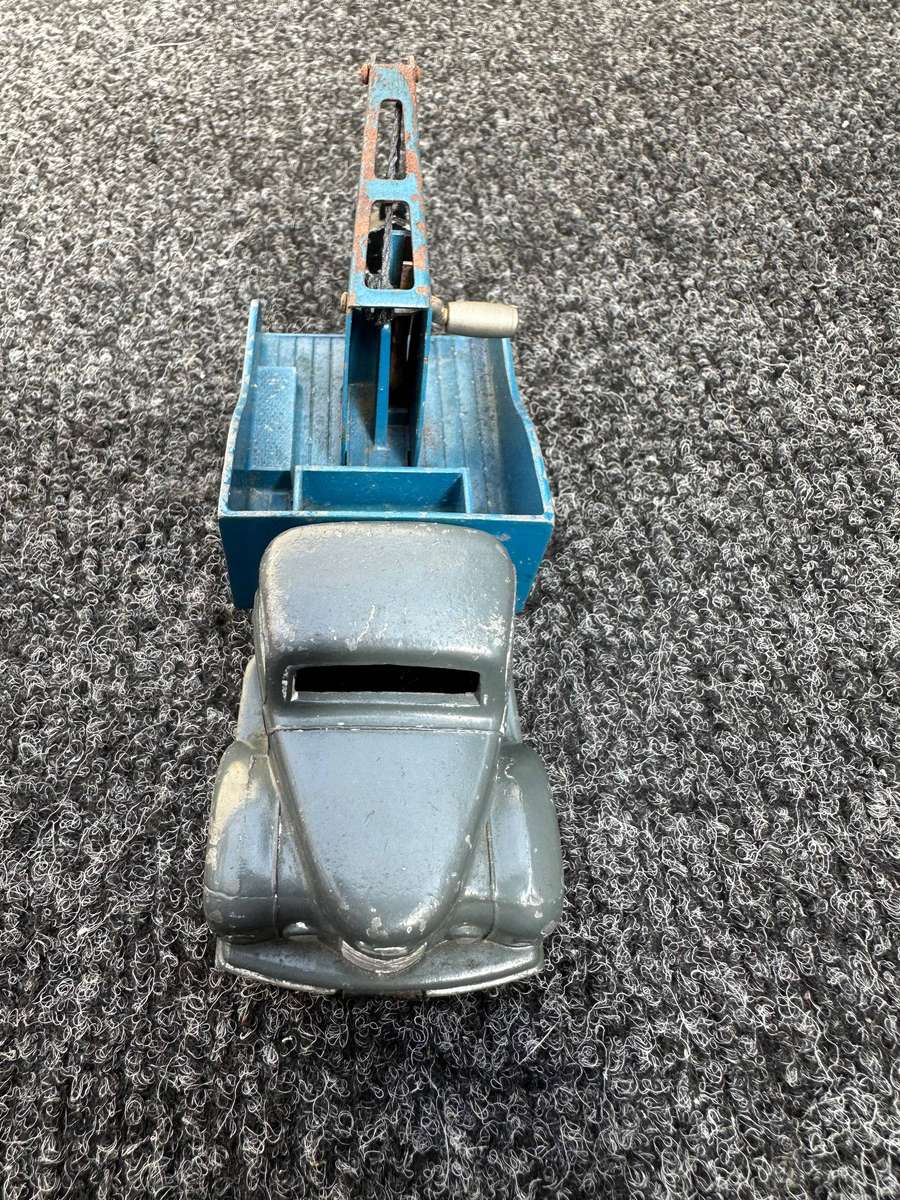 DINKY TOYS