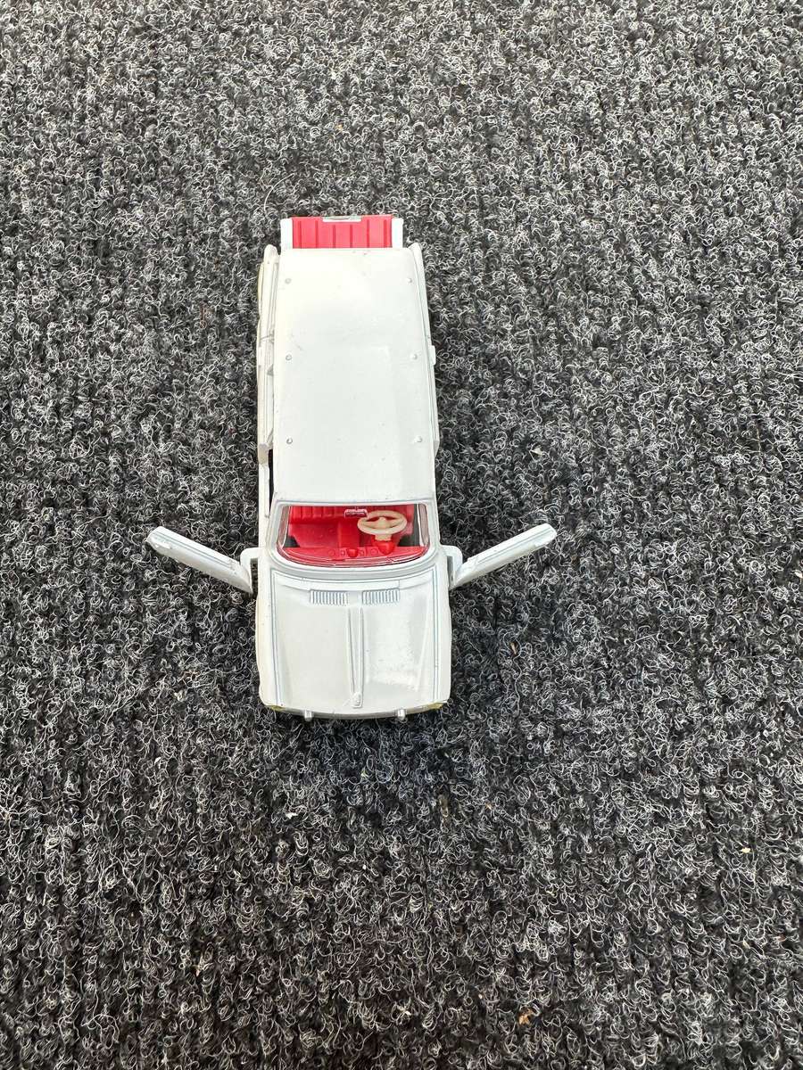 DINKY TOYS