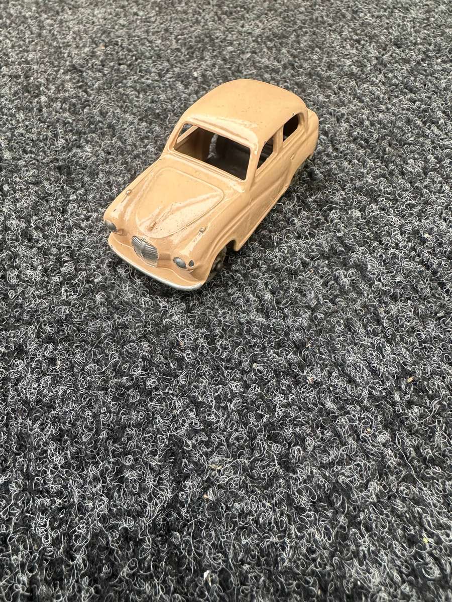 DINKY TOYS