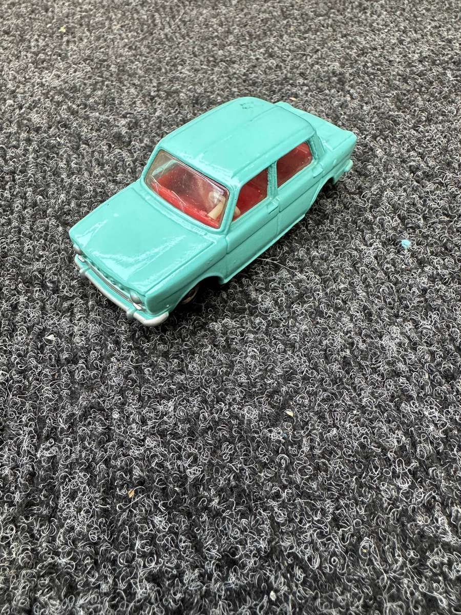 DINKY TOYS