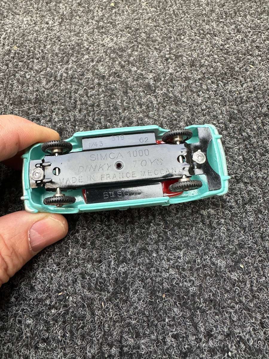 DINKY TOYS
