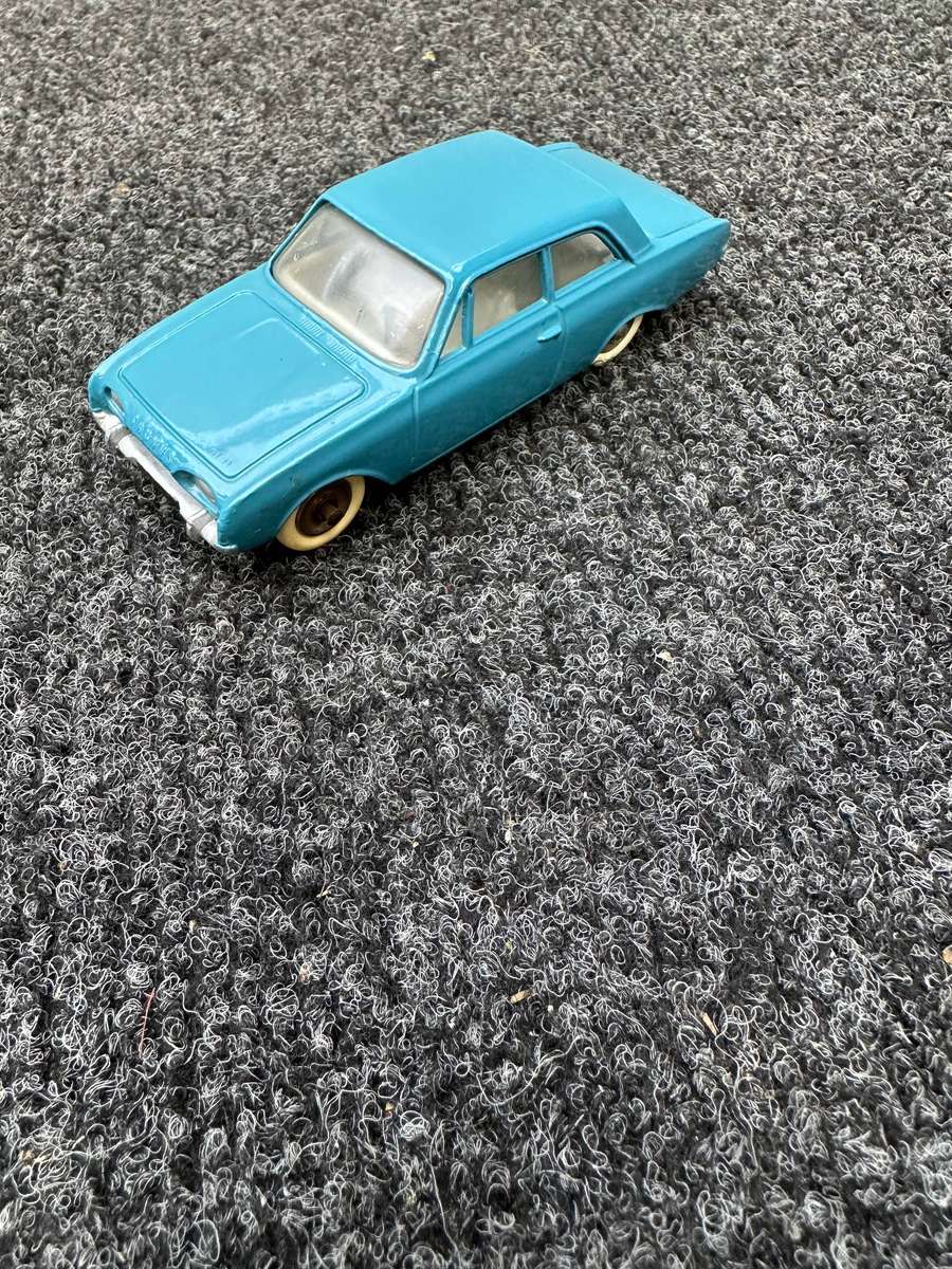 DINKY TOYS