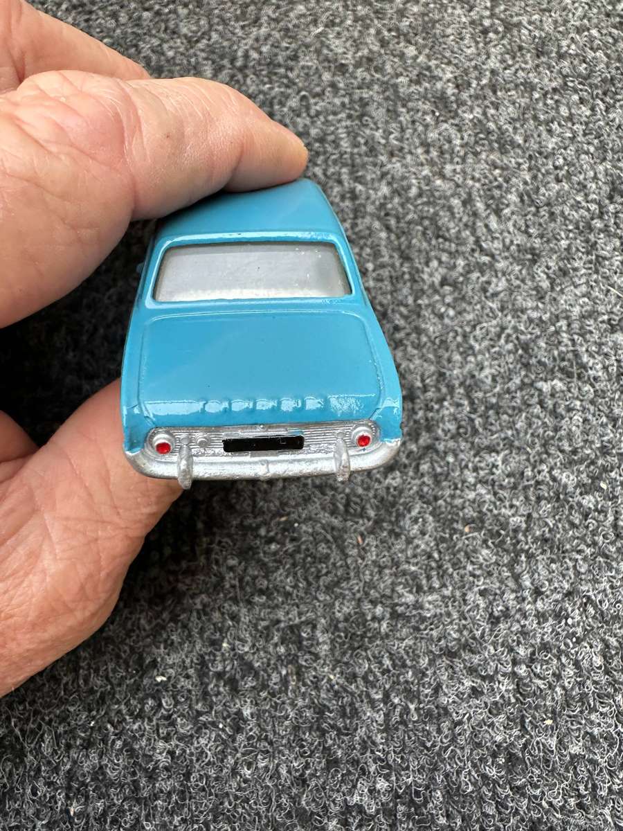 DINKY TOYS