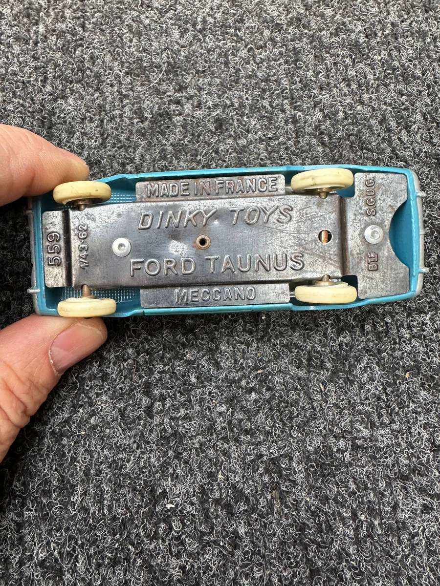DINKY TOYS