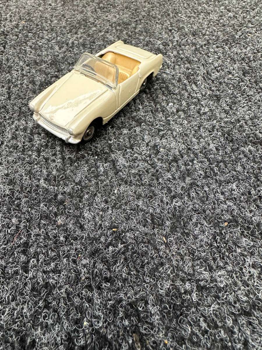 DINKY TOYS