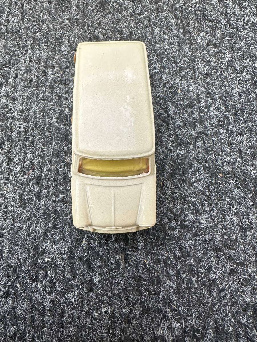 DINKY TOYS