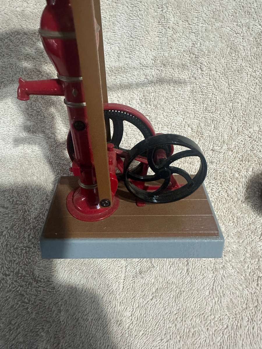TOY PUMP JACK