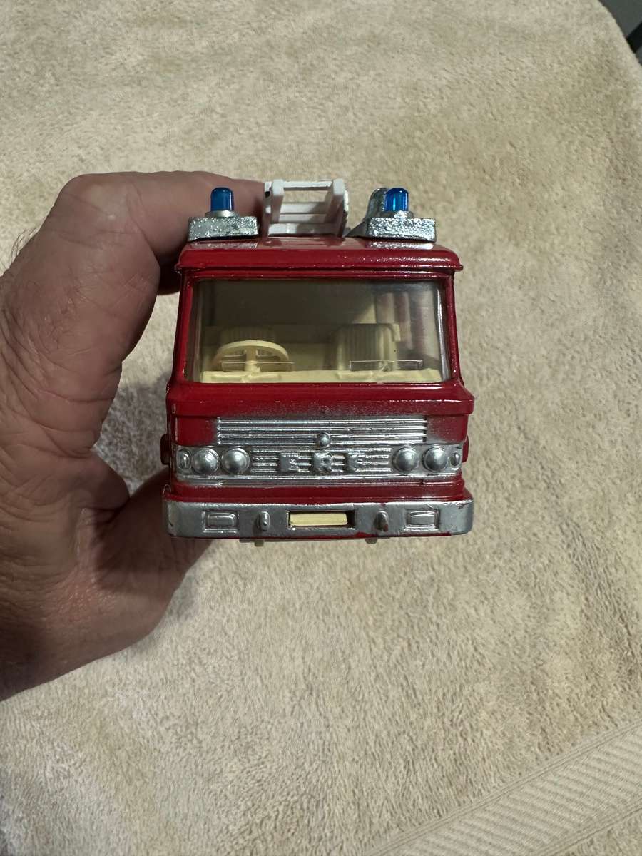 DINKY TOYS