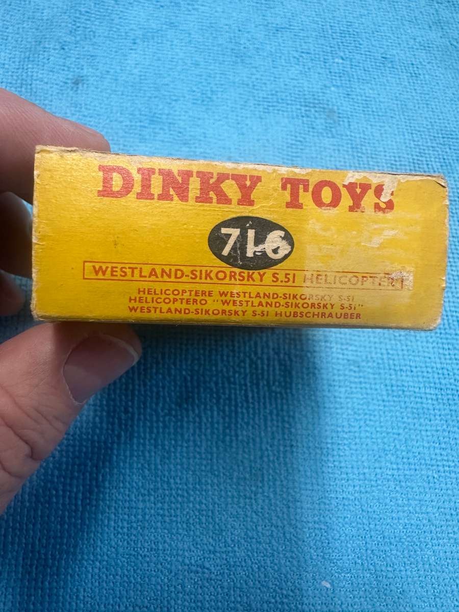 DINKY TOYS