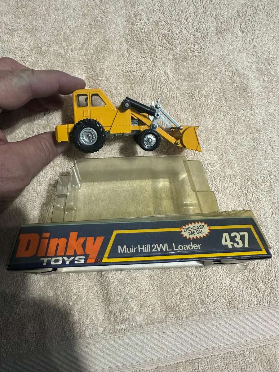 DINKY TOYS