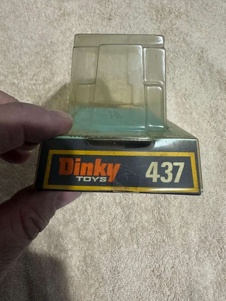 DINKY TOYS