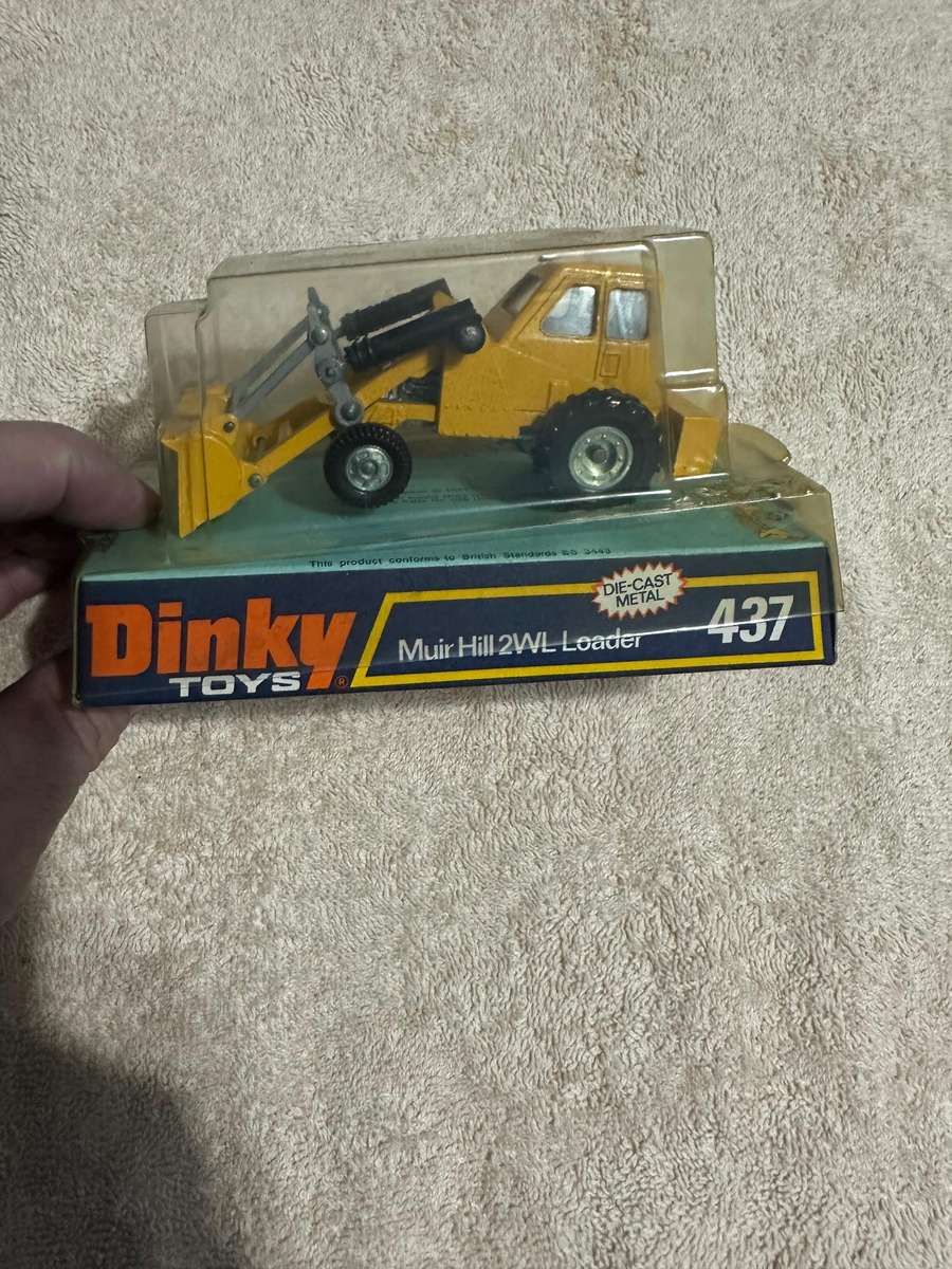 DINKY TOYS