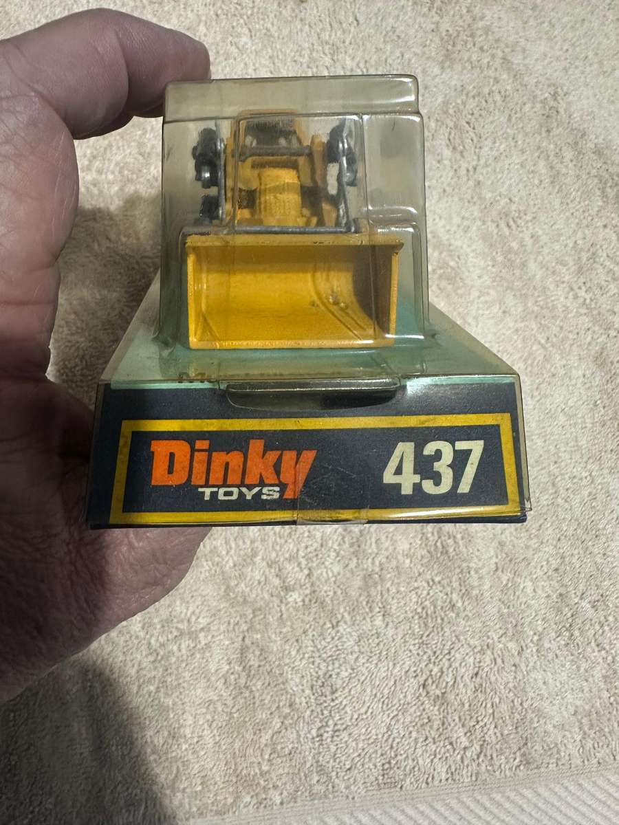 DINKY TOYS