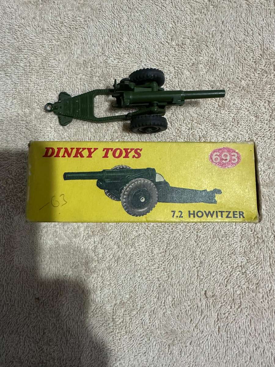 DINKY TOYS