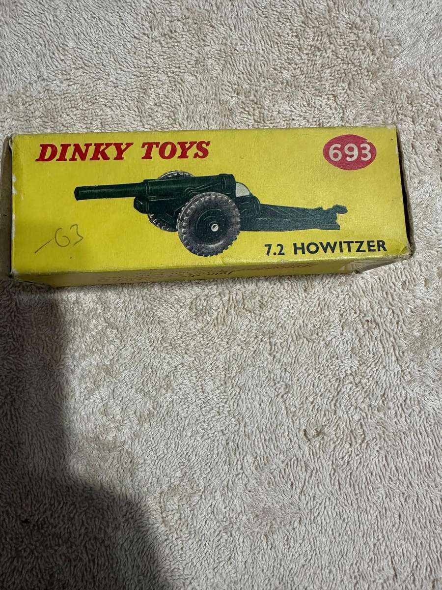 DINKY TOYS