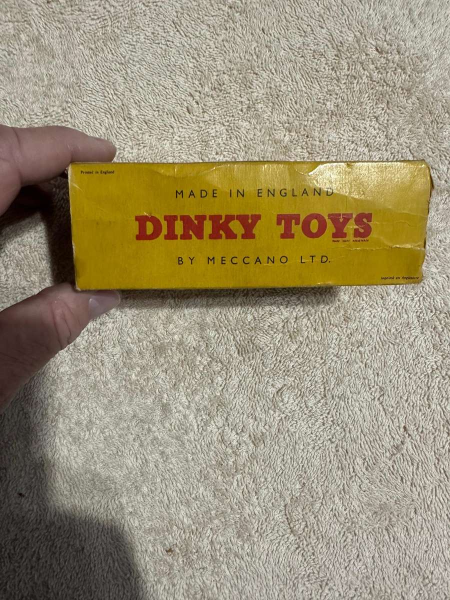 DINKY TOYS