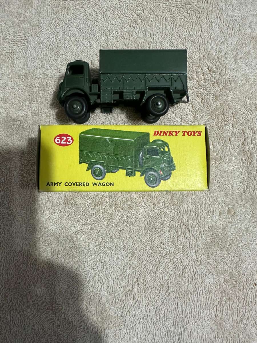 DINKY TOYS