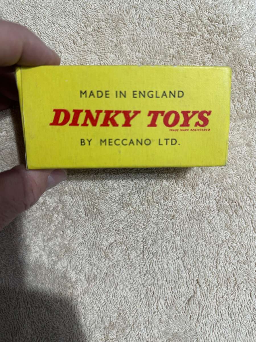 DINKY TOYS