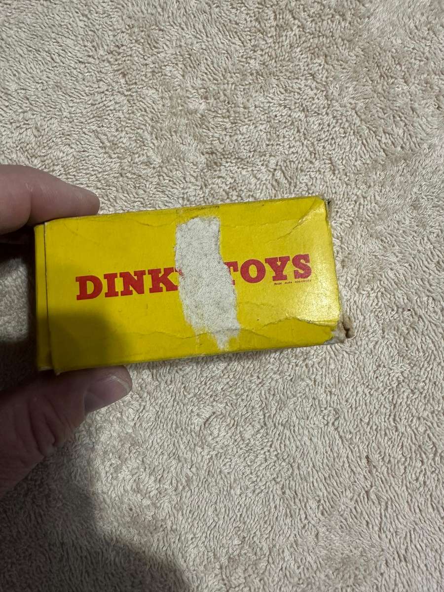 DINKY TOYS