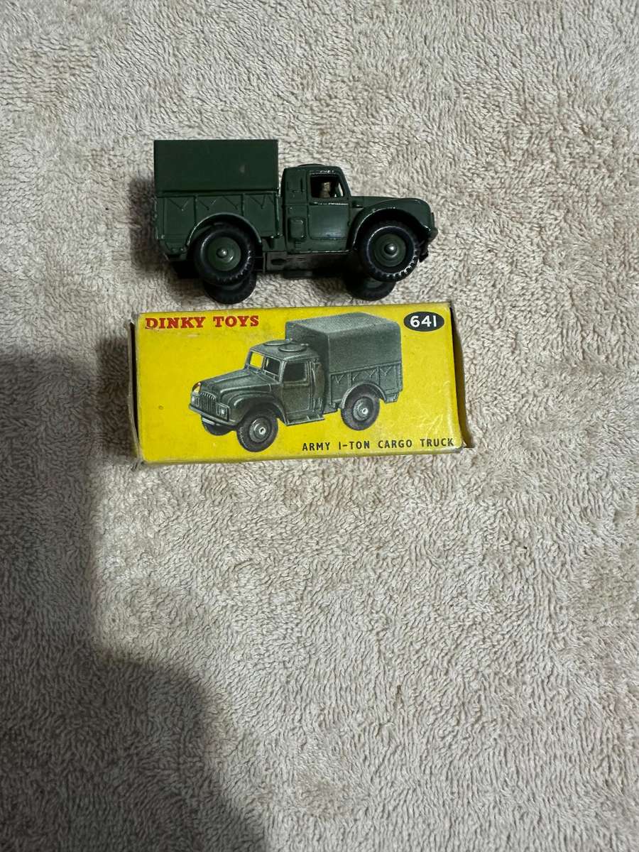 DINKY TOYS