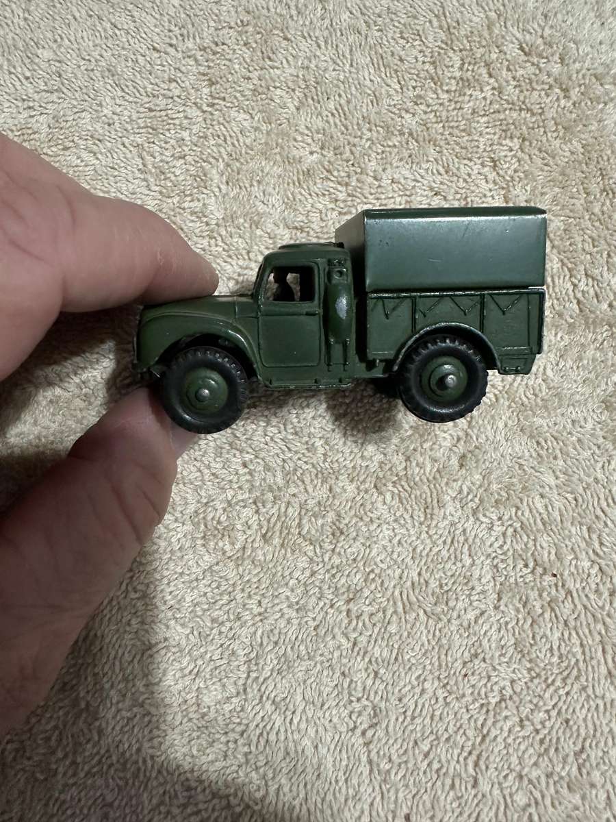 DINKY TOYS