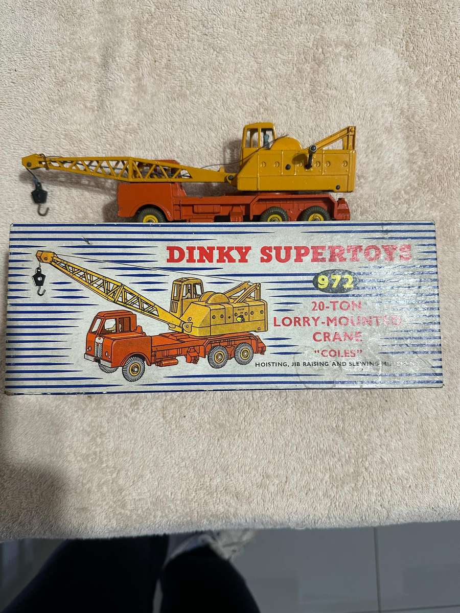 DINKY TOYS