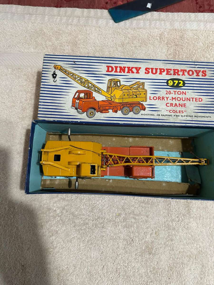 DINKY TOYS