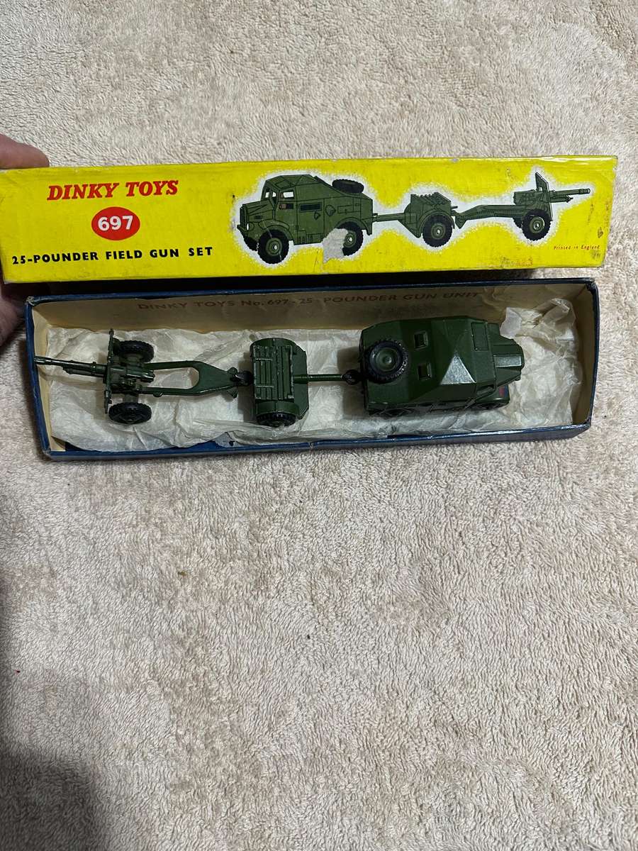 DINKY TOYS