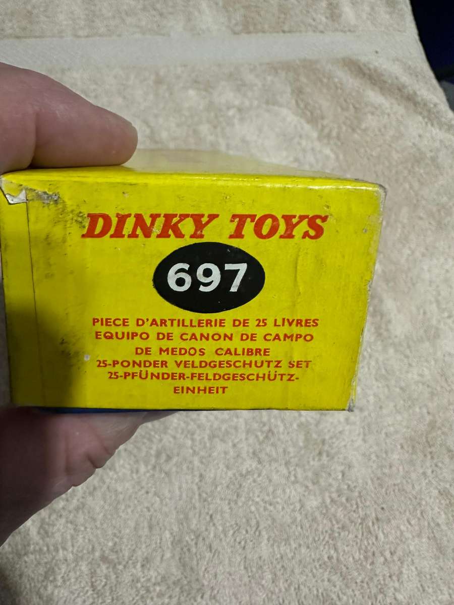 DINKY TOYS