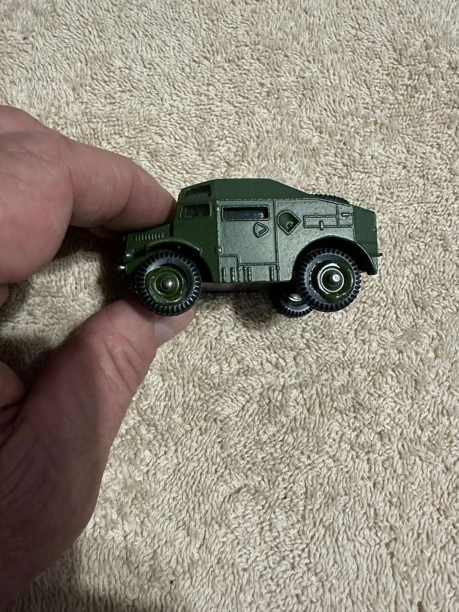 DINKY TOYS